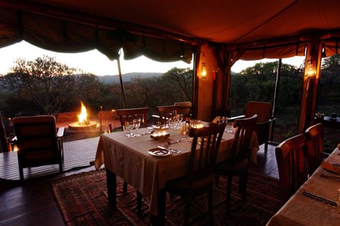 SA863-HighRes-Thanda_Private_Game_Reserve_-_Tented_Camp-South_Africa-BenmoreDining_tent