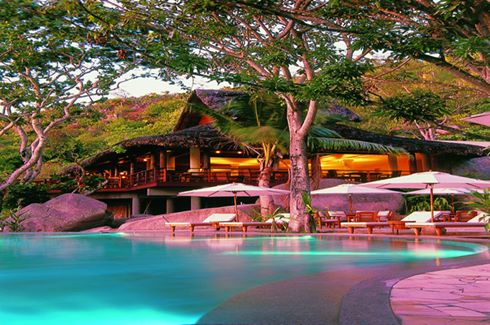 SZ10-HighRes-Constance_Lemuria_Resort-Seychelles-PraslinPool_Evening